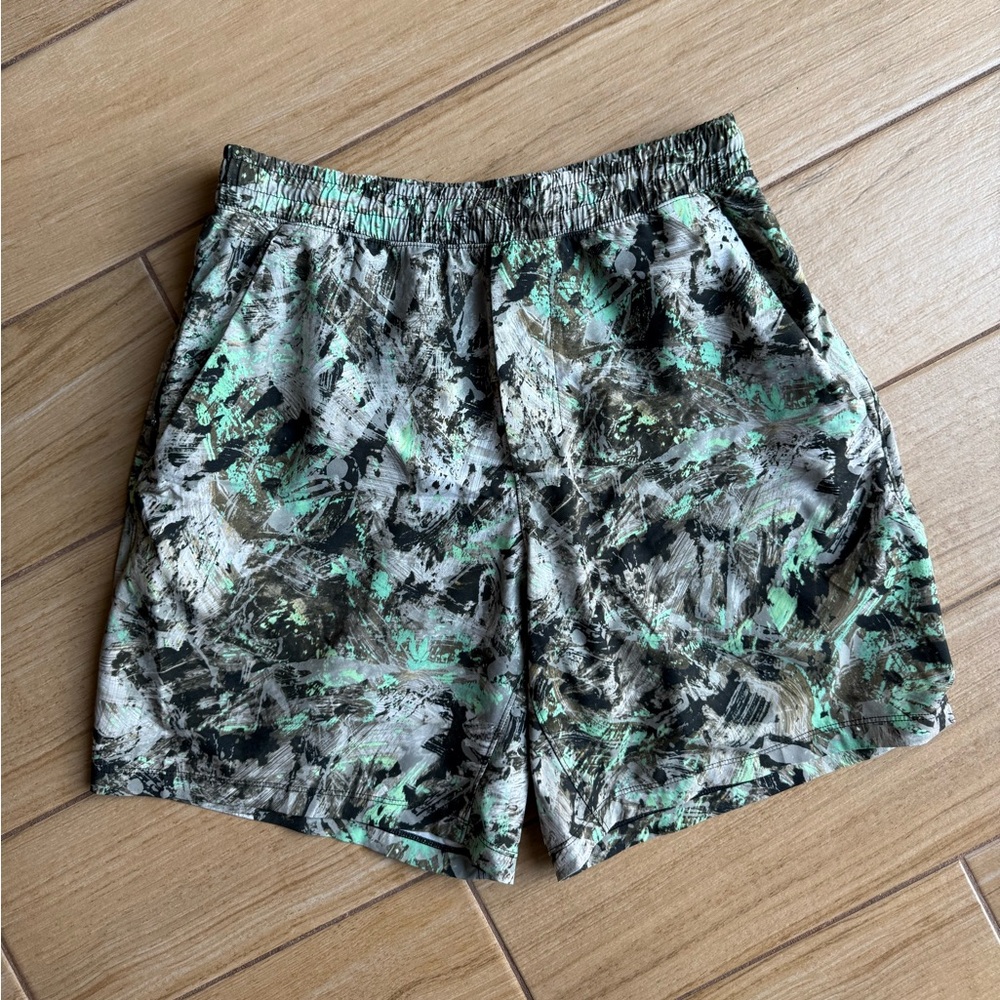 Lululemon Men’s Athletic short